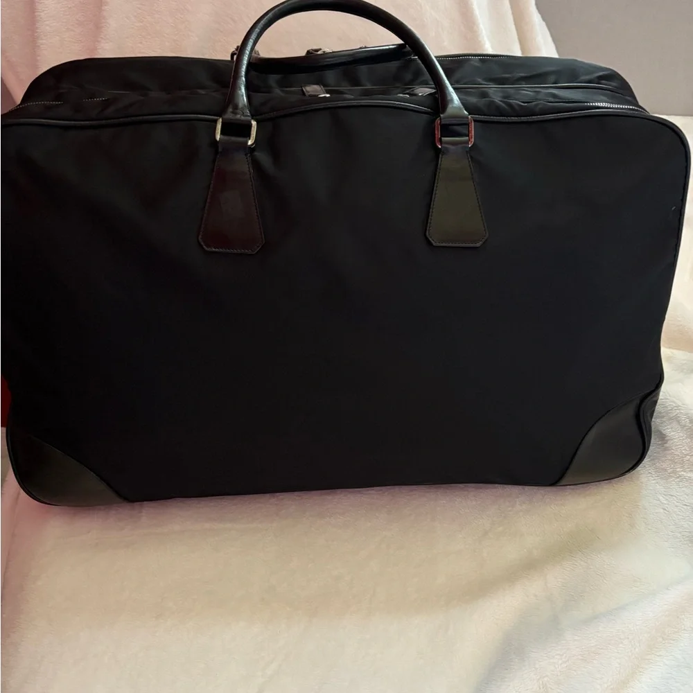 Black Men's Travel Bag